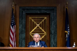 Στη Σύνοδο Κορυφής ο Μητσοτάκης - Καταδίκη του τουρκικού αναθεωρητισμού στο κείμενο συμπερασμάτων