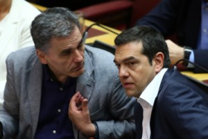 "Πόσο λείπει το ΠΑΣΟΚ...": Η διαπίστωση Κωνσταντινόπουλου και τα καρφιά στην κυβέρνηση για τις υποκλοπές - εικόνα 2
