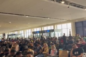 Συγκλονίζει Ελληνας εγκλωβισμένος στο Ντουμπάι: "Πετάξαμε για Ελλάδα αλλά μας αναχαίτισαν ιρανικά μαχητικά"