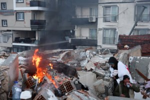 Ανθρωπιστική βοήθεια και στη Συρία στέλνει η Ελλάδα: Φάρμακα, σκηνές και εφόδια για τους πληγέντες - εικόνα 2