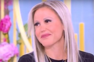 Νίκος Φλωρινιώτης: Θλίψη στο ετήσιο μνημόσυνο - Καταρρακωμένες η μητέρα και η αδελφή του - εικόνα 2