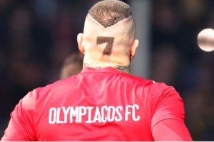 ΑΕΚ – Ολυμπιακός 1-3: Ερυθρόλευκο πάρτι και "φωτιά" στα πλέι οφ (βίντεο)