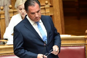 Μπηχτές Γεωργιάδη-Νατσιού για τη λειτουργία του ΕΣΥ την Κυριακή: "Δεν σήκωνε το τηλέφωνο κανείς"- "Αρχισε κι αυτός τις συκοφαντίες"