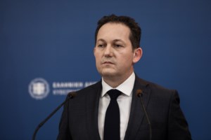 Βαρουφάκης σε Μητσοτάκη: Κρυφτήκατε στη Βουλή - Κάνατε την επιδημία ευκαιρία για αρπακτικά - εικόνα 2