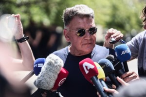 Ο Κούγιας τα έβαλε και με τον Σεργουλόπουλο - "Πώς απέκτησε παιδί; Δύο άντρες δεν μπορούν να αποκτήσουν"