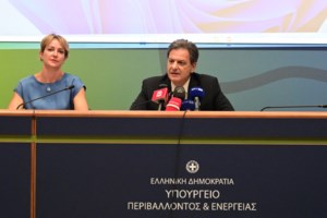 Επιδοτήσεις στα τιμολόγια ρεύματος: Γιατί εξαιρούνται τα μπλε τιμολόγια, τι ισχύει με τα εξοχικά, πόσο θα πληρώσουμε την κιλοβατώρα - εικόνα 2