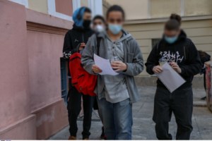 Συρίγος: Τα πανεπιστήμια θα συνεχίσουν με τηλεκπαίδευση μέχρι τις 4 Ιουνίου - εικόνα 2