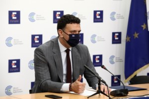 Κικίλιας: Το ΕΣΥ άντεξε και στάθηκε όρθιο - 10.000 υγειονομικοί προστέθηκαν στο σύστημα - εικόνα 2