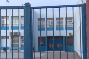 Πυροβολισμοί έξω από σούπερ μάρκετ  στο Κορωπί - Πληροφορίες για έναν τραυματία