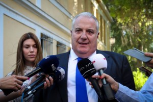 Επίθεση με βιτριόλι: Η 35χρονη είχε στο κινητό της φωτογραφίες από το σπίτι της Ιωάννας