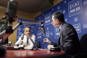 H κυβέρνηση τρολάρει Κασσελάκη για το Πολυτεχνείο: Θα πάει στην πορεία ως ΣΥΡΙΖΑ ή με το μπλοκ Goldman Sachs;