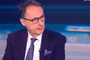 Επικίνδυνη χαλάρωση: 246 άτομα έσπασαν την καραντίνα - Σε απομόνωση βρίσκονται 15.181 πολίτες [Βίντεο]