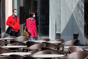 Μέχρι τέλος Ιουνίου επεκτείνει τα μέτρα η Αυστρία: Τέλος όλες οι πολιτιστικές και αθλητικές διοργανώσεις