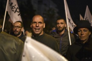 Βαρουφάκης: Δεν με τραυμάτισε ο 17χρονος - Έχω χαραγμένο το πρόσωπο του δράστη στο μυαλό μου