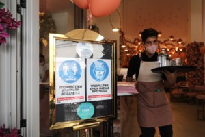 "Καμπανάκι" Παπαευαγγέλου για τις ιώσεις: Γιατί το φετινό φθινόπωρο είναι διαφορετικό - εικόνα 3