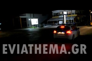 Κορονοπάρτι εν μέσω πανδημίας: Καραόκε στο Κολωνάκι, κρυφά μπαρ και γλέντι Ρομά στη Χαλκίδα - εικόνα 2