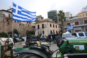 Ο "χάρτης" των αγροτικών μπλόκων: Πού είναι κλειστοί οι δρόμοι - Την Παρασκευή θα αποκλείσουν το λιμάνι της Θεσσαλονίκης - εικόνα 5