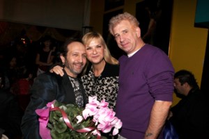 Δίκη Φιλιππίδη: Απίστευτο περιστατικό με Ρομά θαυμάστρια που τον φίλησε - Έτοιμη να πάει μάρτυρας υπεράσπισης [βίντεο]