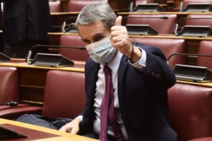 Ανδρουλάκης: "Το ΠΑΣΟΚ θα υπάρχει στο όνομα του κόμματος" - "Ναι" σε ντιμπέιτ με Παπανδρέου [Βίντεο] - εικόνα 3