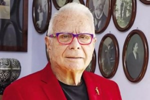 Διαψεύδει ο Χανταμπάκης ότι περίμενε να κληρονομήσει το σπίτι του Φιλήμονα - Το δημοσίευμα που τον εξόργισε