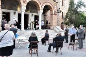 Στον Άγιο Ανδρέα στην Πλάκα κοινώνησε ο Αρχιεπίσκοπος Ιερώνυμος - εικόνα 3