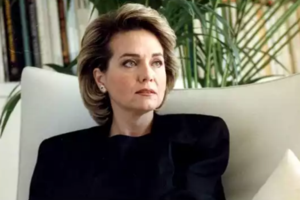 Κατερίνα Βελλίδη: Από τις βόλτες με τη Rolls Royce στη Θεσσαλονίκη, στο μικρό διαμέρισμα στη Νέα Σμύρνη