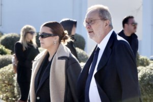 Κηδεία Παπαδάκη: Η έκκληση της οικογένειας στους δημοσιογράφους - "Πιθανόν να μπήκαν από αλλού"