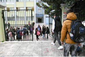 Ανοιγμα εστίασης, εμπορικών κέντρων, SMS και πώς θα περάσουμε το Πάσχα: Συνεδριάζουν οι λοιμωξιολόγοι - εικόνα 4