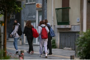 Συνελήφθη ο βιαστής του Instagram: Καταγγελία ότι Αλβανός βίασε 17χρονη στον Κορυδαλλό παριστάνοντας τον Πακιστανό