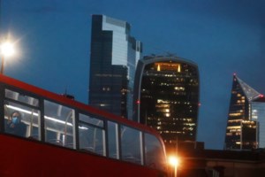 Κορονοϊός: Και η Βρετανία προς σκληρό lockdown μετά τα Χριστούγεννα