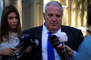 Επίθεση με βιτριόλι: Η εμμονή με την Ιωάννα, τα σημειώματα που θυμίζουν... μέντιουμ και ο απίστευτος διάλογος στο Facebook [Βίντεο]