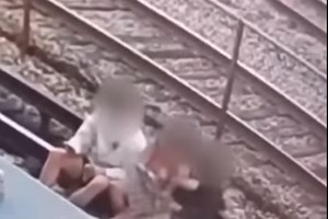 Τραγωδία στη Θεσσαλονίκη: Νεκρή νεαρή γυναίκα που την παρέσυρε τρένο