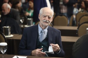 Στην τελική ευθεία το ΠΑΣΟΚ: Τα μηνύματα Ανδρουλάκη και Δούκα για τις εκλογές - Ποια στελέχη διαλέγουν πλευρά - εικόνα 2