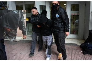 Απέραντο πάρκινγκ ο Κηφισός: Μποτιλιάρισμα σε όλες τις κεντρικές οδούς και λεωφόρους της Αθήνας - εικόνα 2