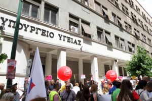 Πλεύρης για ανεμβολίαστους υγειονομικούς: Από 1η Ιανουαρίου 2023 θα επιστρέψουν στα νοσοκομεία με αυστηρό πρωτόκολλο - εικόνα 2