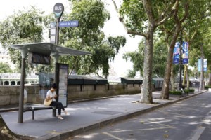 Παρίσι 2024: Στο δείπνο του Μακρόν στο Λούβρο Μητσοτάκης και Μαρέβα - Οι 500 λαμπεροί καλεσμένοι [εικόνες] - εικόνα 2