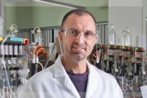 Σύψας: Σύντομα το φάρμακο Remdesivir θα είναι διαθέσιμο στην Ελλάδα - Πώς θα κάνουμε μπάνια το καλοκαίρι