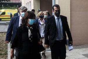 Καπραβέλος: 4 στους 10 στη Βόρεια Ελλάδα είναι ανεμβολίαστοι- Θα αναγκαστούμε να πάρουμε μέτρα