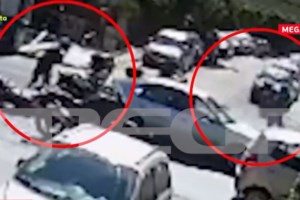 Ληστεία στη Μητροπόλεως: Νέο βίντεο από τη σύλληψη του 33χρονου "αναρχοληστή" - Πώς δρούσαν με τον συνεργό του [Βίντεο] - εικόνα 2