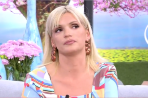 Σάσα Σταμάτη: Σοκάρει η αγωγή της στο ίδρυμα που φιλοξενούσε τον πατέρα της - εικόνα 2