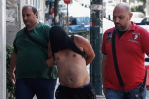 Σαλαμίνα: "Τι να κάνω, να πετάξω;" - Η ειρωνική απάντηση του αστυνομικού όταν η 20χρονη ζητούσε βοήθεια - εικόνα 2