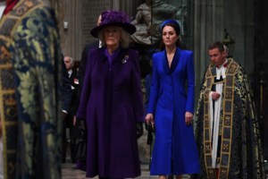 "Δεν είναι αυτή η Κέιτ Μίντλετον": Κύμα αμφισβήτησης για την εμφάνιση της Κέιτ έξω από το Γουίνδσορ - εικόνα 2