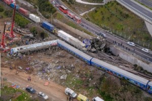 Τέμπη:  "Δεν θέλω συγγνώμη από φονιάδες" - Ξεχειλίζει από θυμό ο πατέρας του 26χρονου Δημήτρη Ασλανίδη - εικόνα 2