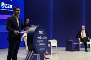 Το μισό έτος εργαζόμαστε για την πληρωμή φόρων και εισφορών