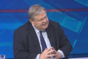 Η "ειδική" σχέση του Κώστα Καραμανλή με τον Αλέξη Τσίπρα και τον ΣΥΡΙΖΑ - Αλήθεια ή θεωρία συνωμοσίας;