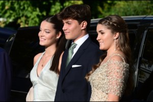 H βασίλισσα Σοφία και η κούκλα εγγονή της: Γιαγιά και εγγονή έκλεψαν τις εντυπώσεις στην Αθήνα - εικόνα 8