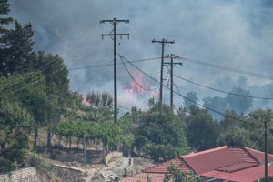 Πάτρα: "Ο 25χρονος ήταν εθελοντής, έσβηνε τη φωτιά στο Γηροκομειό -  Μπήκε από καύτρα φλόγας"