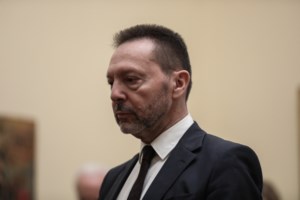 Γεωργιάδης: Οι ανεμβολίαστοι είναι προνομιακός χώρος ακροδεξιών και ακροαριστερών