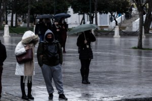 Καιρός - Καθαρά Δευτέρα: Με βροχές και θυελλώδεις ανέμους το πέταγμα του χαρταετού - Πού θα χιονίσει - εικόνα 2