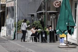 Η επόμενη ημέρα: Μισή δουλειά με 80% του μισθού και "πράσινο" το δάνειο ακόμη και με το 10% της δόσης